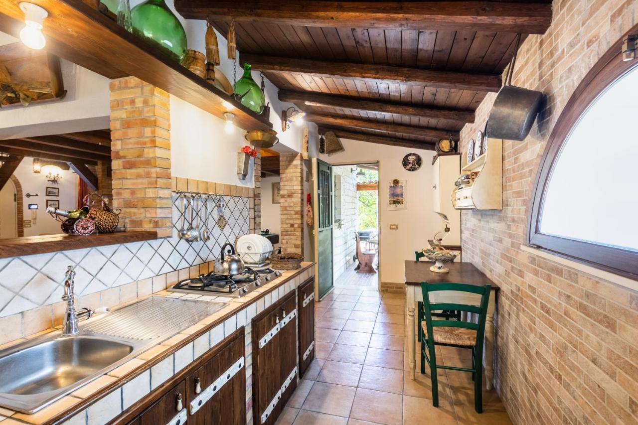 Villa Suq With Pool, Parking & Wifi 诺托 外观 照片