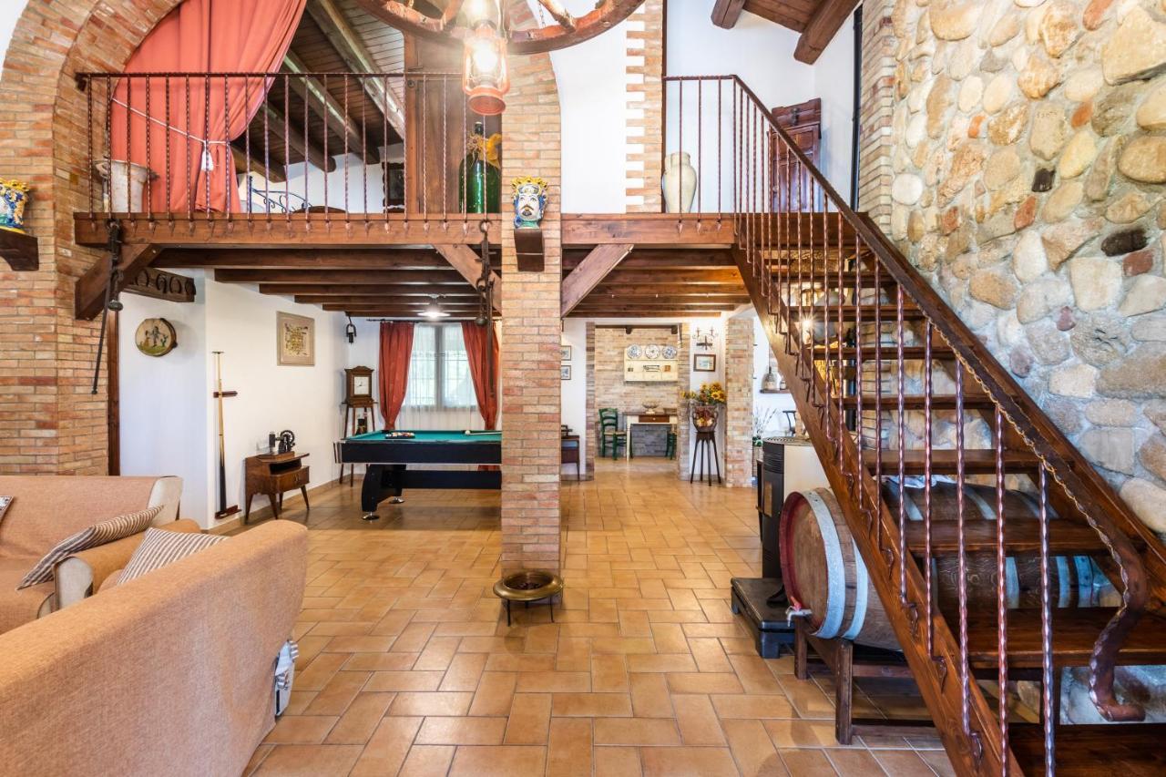 Villa Suq With Pool, Parking & Wifi 诺托 外观 照片