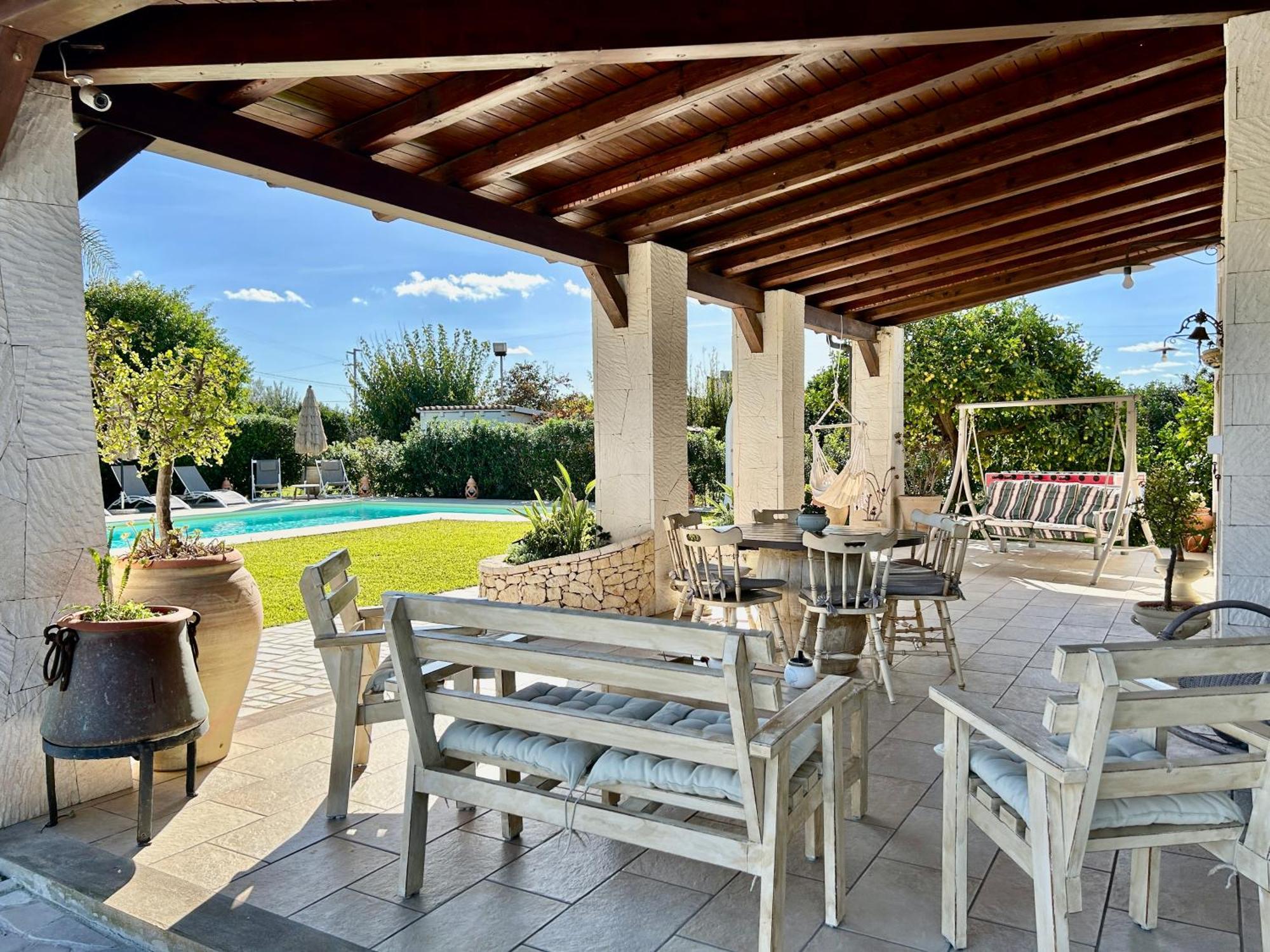 Villa Suq With Pool, Parking & Wifi 诺托 外观 照片